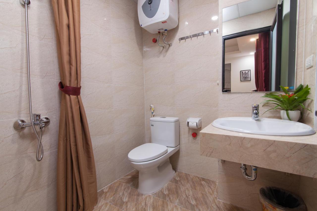 Khách sạn Luxury House & Travel 3*