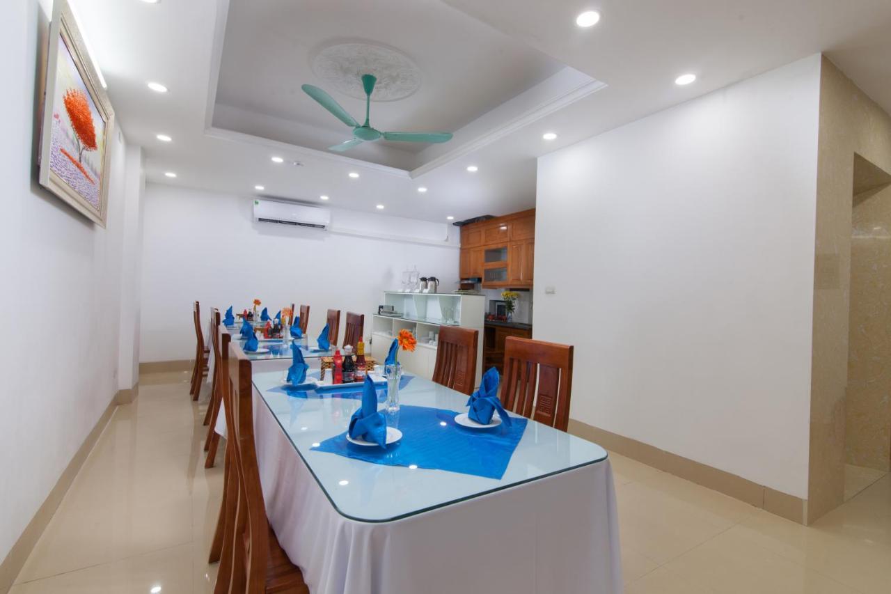 Khách sạn Luxury House & Travel 3*